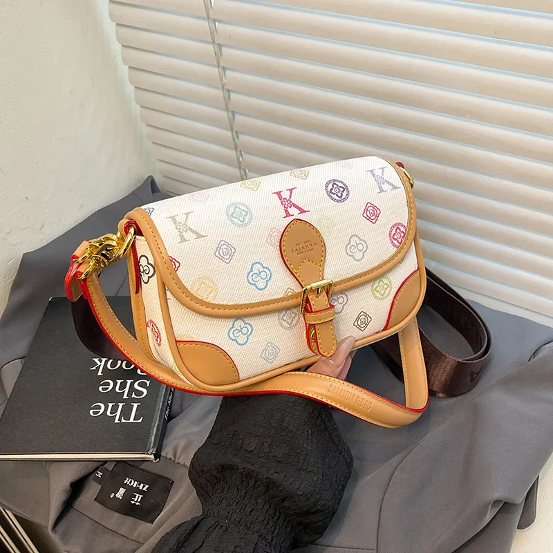 

Modern Parisian Shopper Bag - Women's Crossbody Tote With Letter Logo & Solid Color Commuter Design