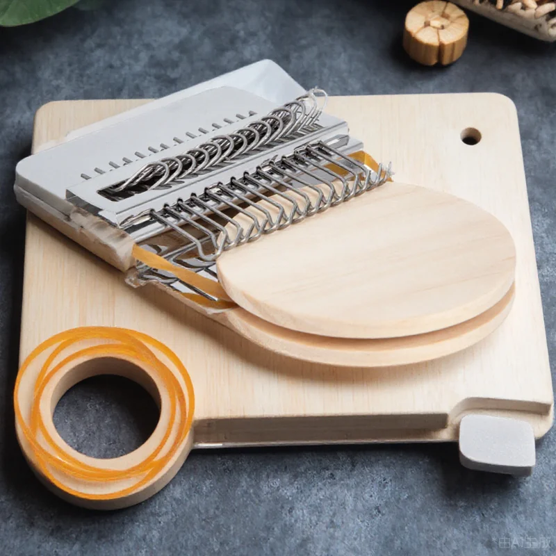 

1Set DIY Loom Weaving Kit Functional Mini Loom for Mending Jeans Clothes Easy-to-Use Craft Weaving Tool Ideal Gift for Crafters