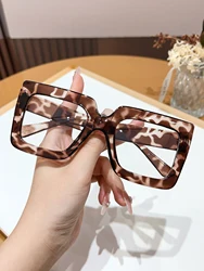 1Pc Women's Geometric Retro Transparent Glasses, Suitable for Outdoor Leisure, Women's Daily Life Reading Decoration Gifts