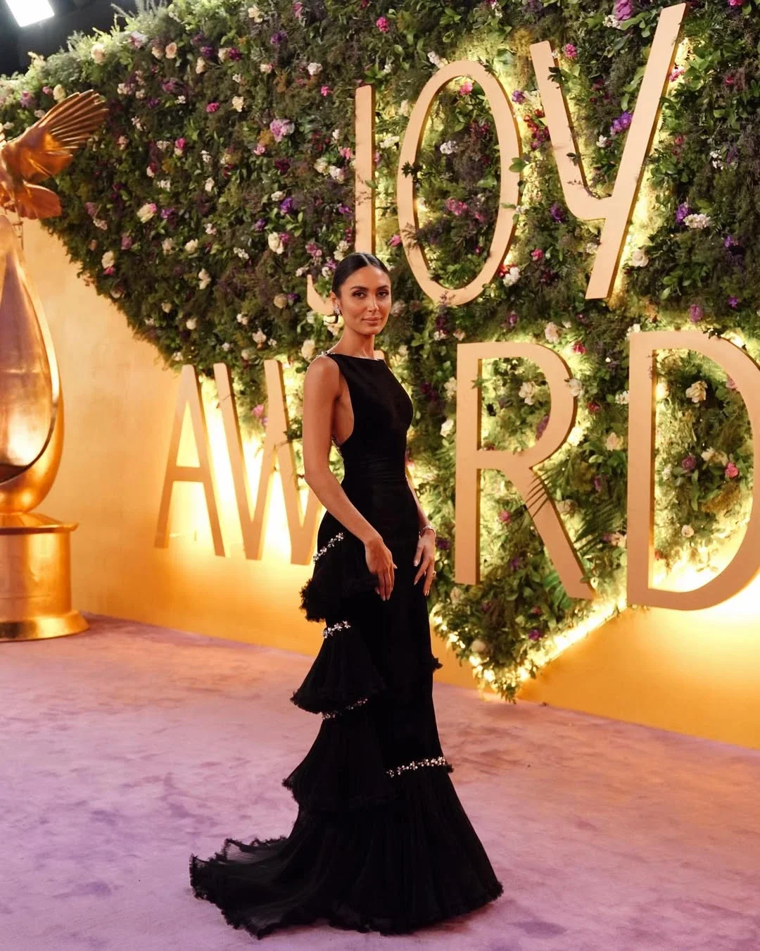 バックレスブラックチュールボールガウンイブニングドレスカクテルパーティーフォーマルウェアスパンコールとフリルカスタマイズ