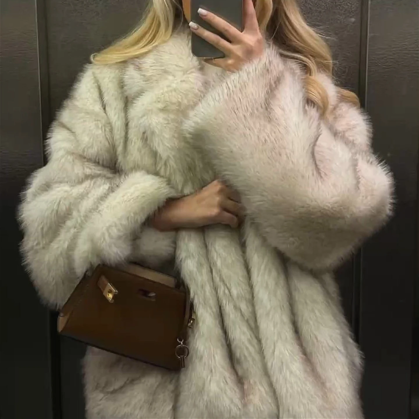 Faux Fox Fur Coats Women Solid Fur Jackets Lapel Collar Long Sleeves Thick Warm Fur Loose Fit Casual Office 2025 Autumn Winter