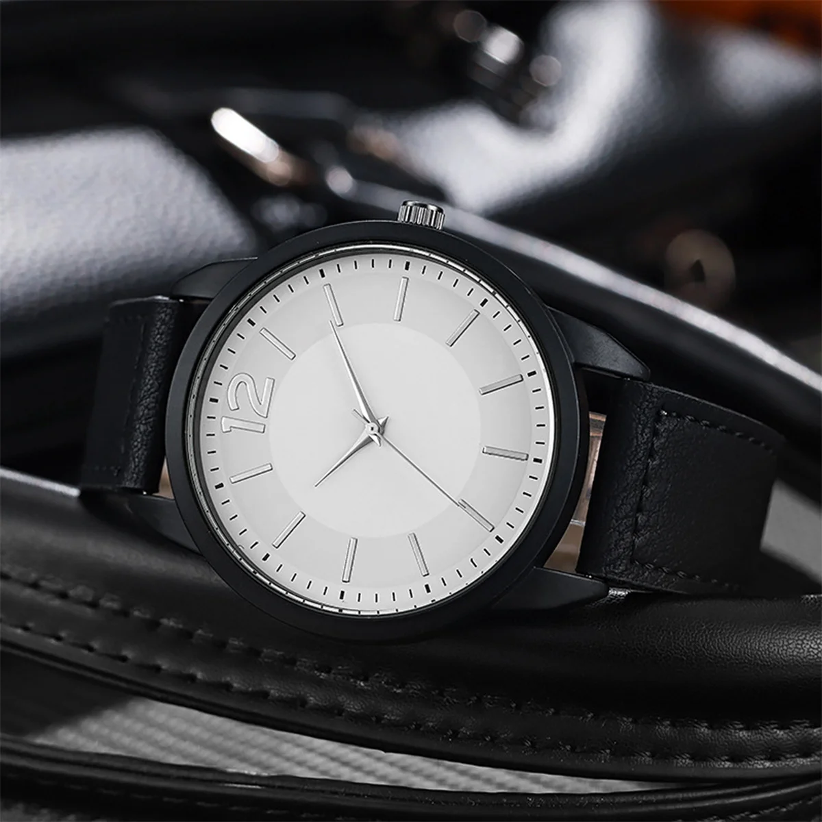 1pc-Quartz Watch Circular Surface Simple and Stylish Business Casual Watch (Box Not Included)