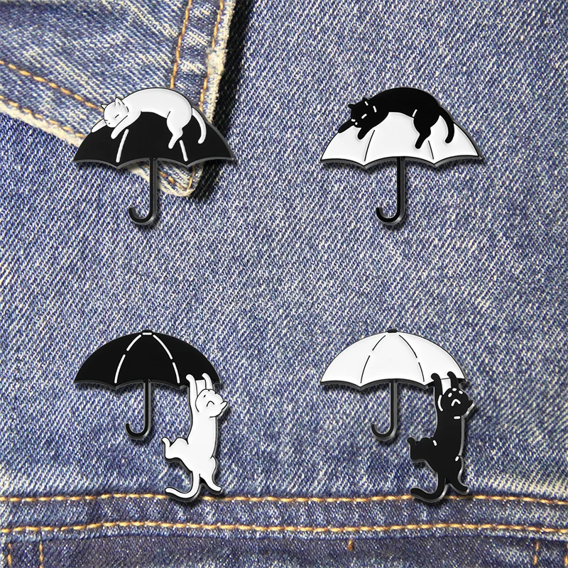 Naughty Cats Enaeml Pins Black White Cat Playing Umbrella Custom Brooch Lapel Badges Jewelry Gift for Friends Kids