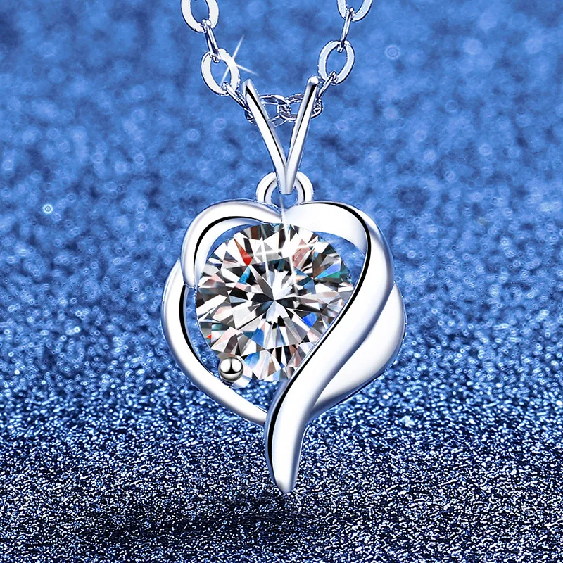 

Platinum PT95018k Gold Moissanite Necklace, 1 Carat Simple Heart-shaped Pendant, Collarbone Chain, Valentine's Day Gift