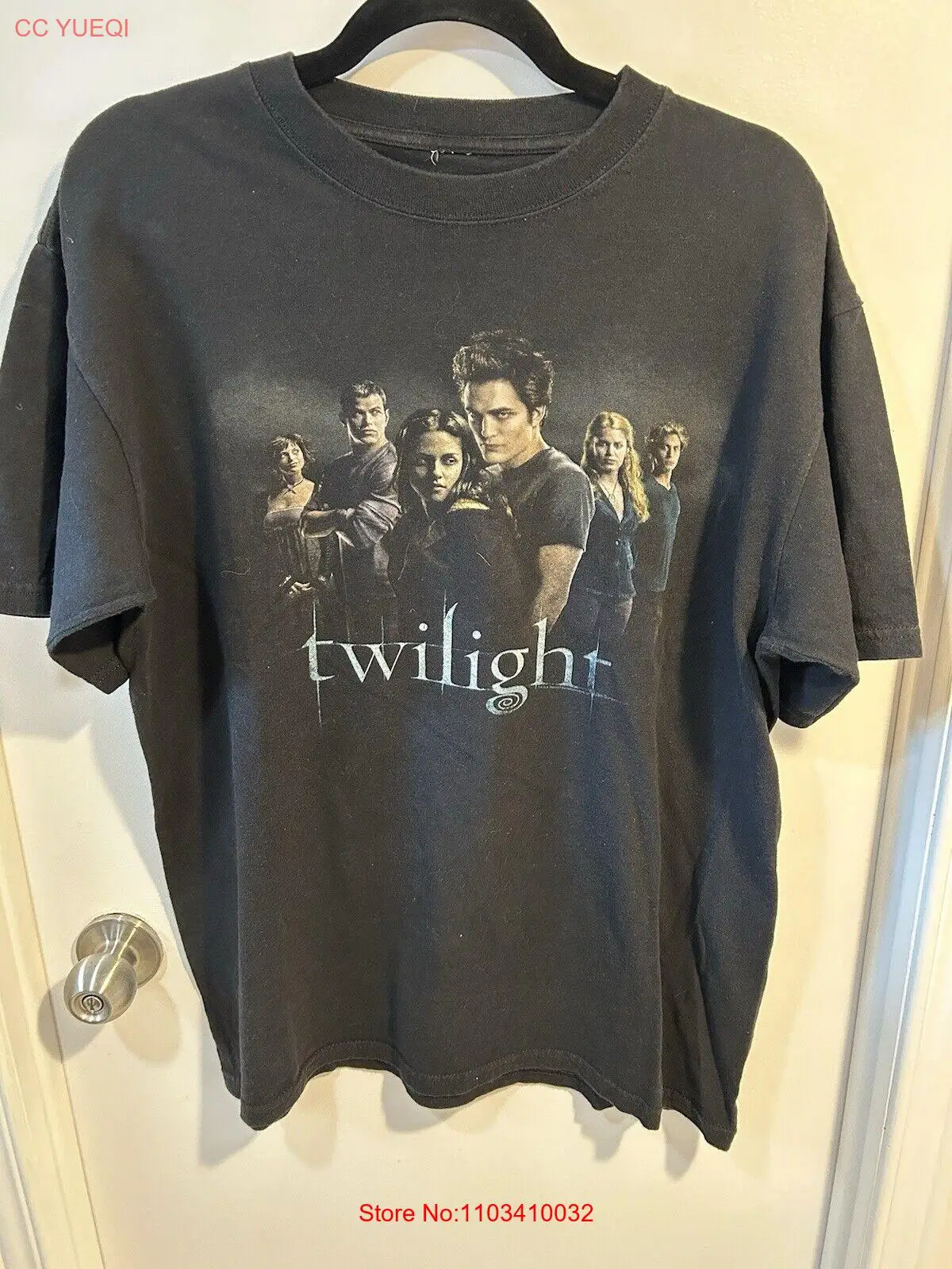 Y2K Vintage Twilight Saga Shirt Full Cast Graphic Tee Edward Bella Sz L-XL