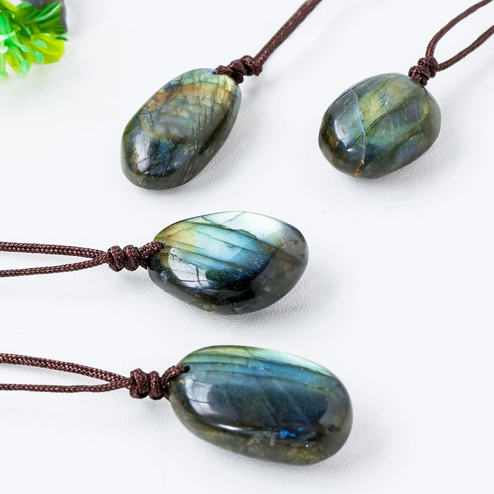 Natural Labradorite Pendant Raw Stone Pendants Necklace For Unisex Regular Handmade Waterdrop Healing Crystal Necklace