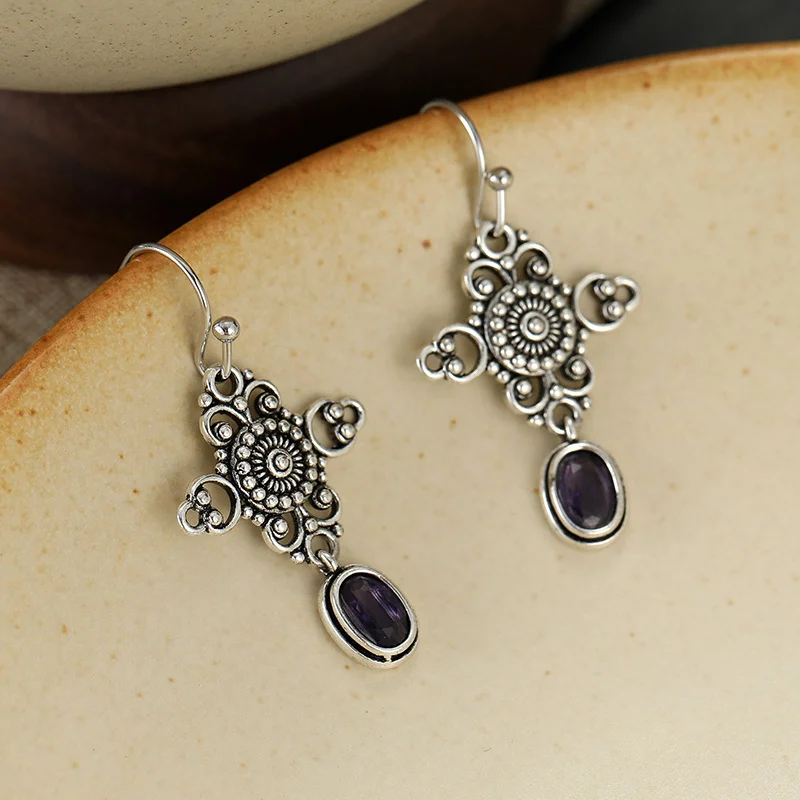Damen Vintage Kreuzknoten-Muster Anhänger-Ohrringe Bohemian-Stil Hohlgeschnitzte Ohrringe Accessoire für den Alltag, den Arbeitsweg und den Urlaub