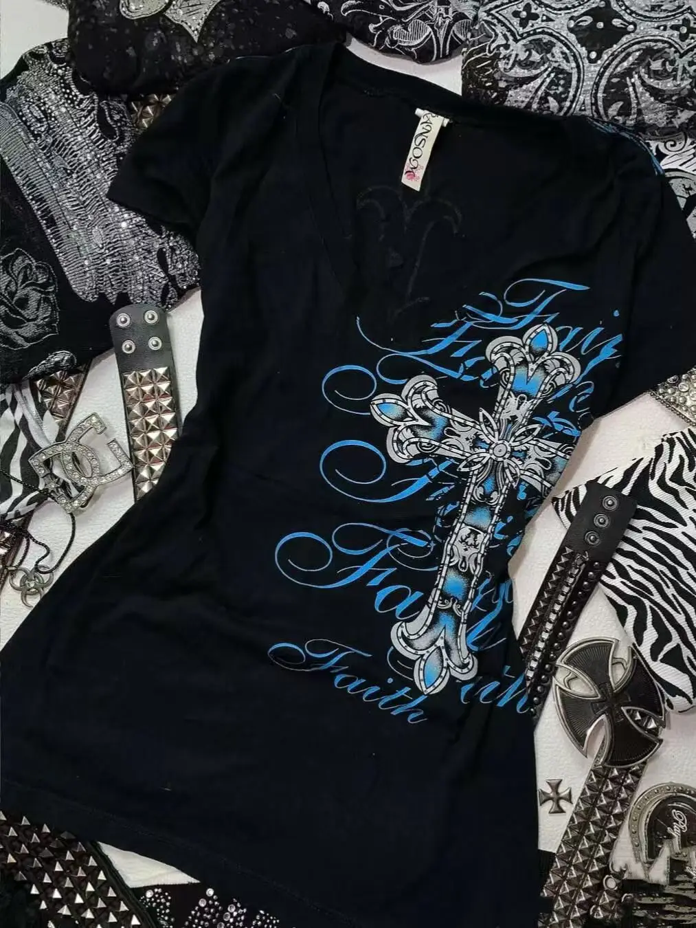 Thumbnail 3 - #23 Best Womens Graphic Print Tees to Buy In 2026