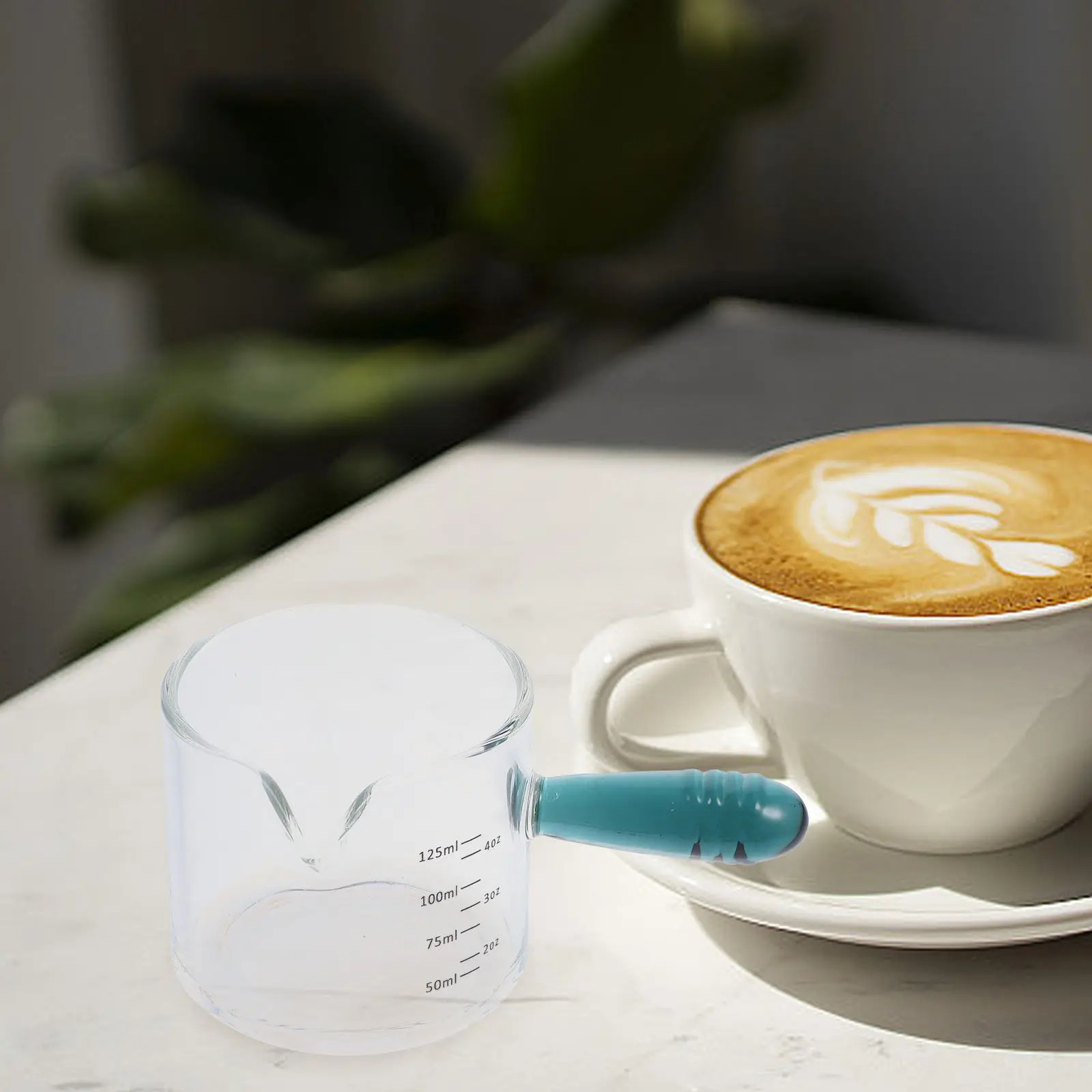 Glass Coffee Measuring Cup Espresso Measuring Cup Milk Pitcher Sturdy Transparent Glass Pitcher with Anti-Scald Handle for Home view 4