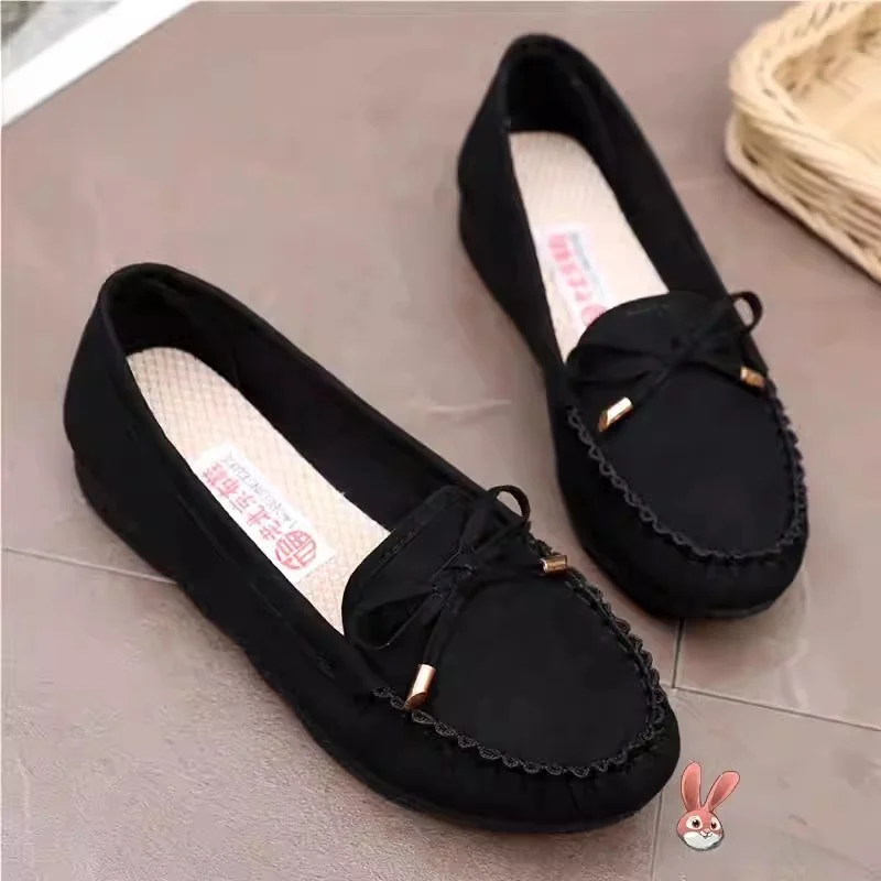 

Beijing Ladies Casual Slip-On Shoes Soft Bottom Anti-Slip Work Shoes Black Large Size 42 43 Comfortable Breathable Cotton Upg...