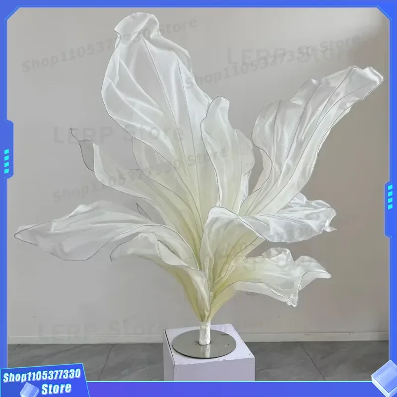Giant Handmade Silk Yarn Art Table Centerpiece With 3D Pleated Flowers For Restaurant Window Display Photo Props Installation