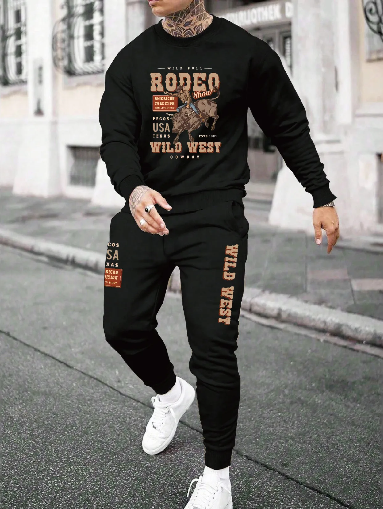 

Round neck sweatshirt suit, beige, buffalo rider print and western cowboy text, suitable for outdoor activities and leisure time