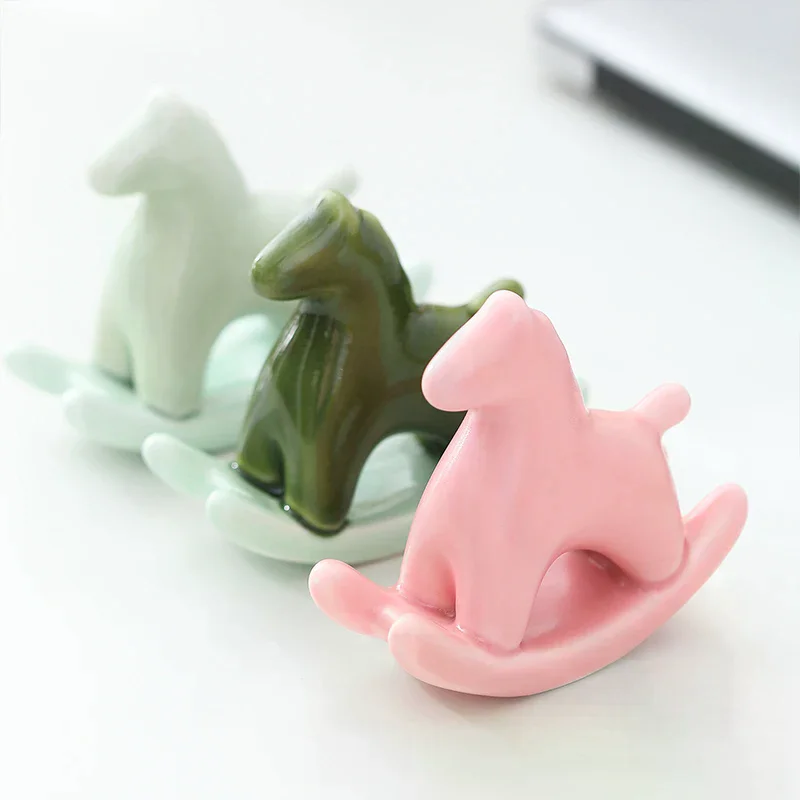 Ceramic Pony Ornament Rocking Horse Tea Ceremony Collectible Tea Table/Office Desk Cute For The Year