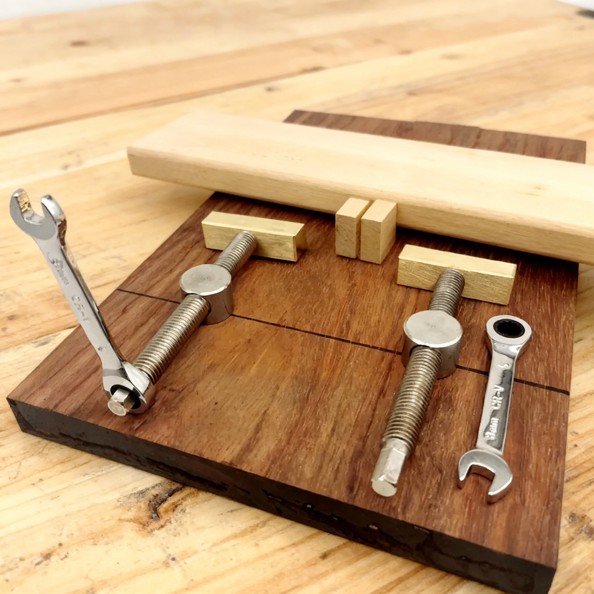 Woodworking Bench Dog Clamp Fast Fixed Chute Limiter Desktop Clamping Fixture for Carpenter Workbench Measuring DIY Tools