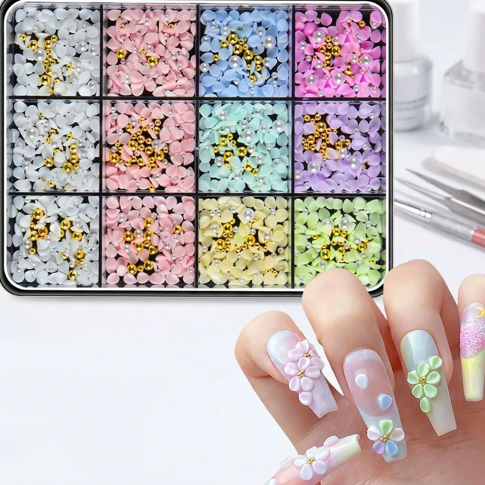 12-teiliges 3D-Macaron-Blütenblätter-Nagelkunst-Set mit Gold- und Weißperlen, Weiße, Rosa, Blaue und Grüne Blumen zur Nageldekoration – Detail 4