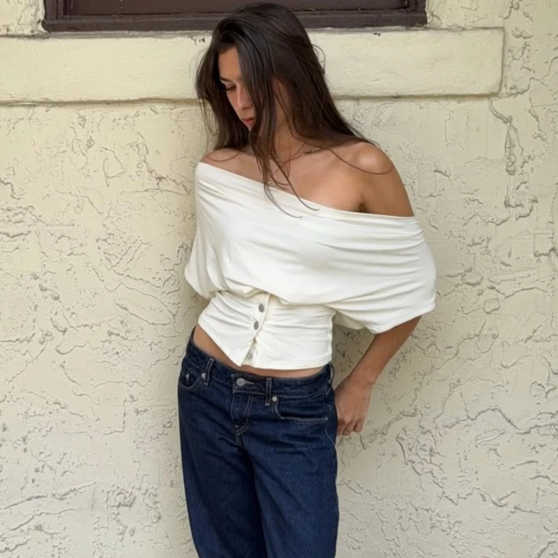 

Tsiisd Casual V-Neck T-Shirt Cropped Top For Women Slim Swing Collar Streetwear Patchwork Summer Pullover TopsY2k Top Tee 2026