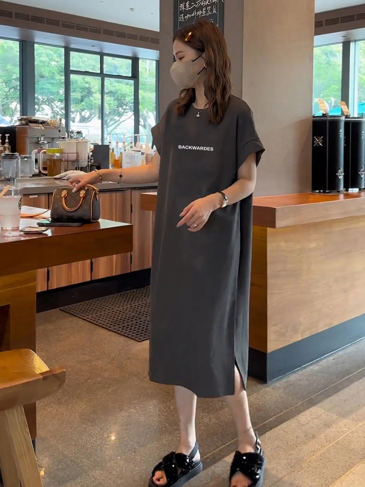 T-shirt Long ample et décontracté pour femmes, nouvelle Version coréenne, Design Sense, petite ence fendue, été 2025