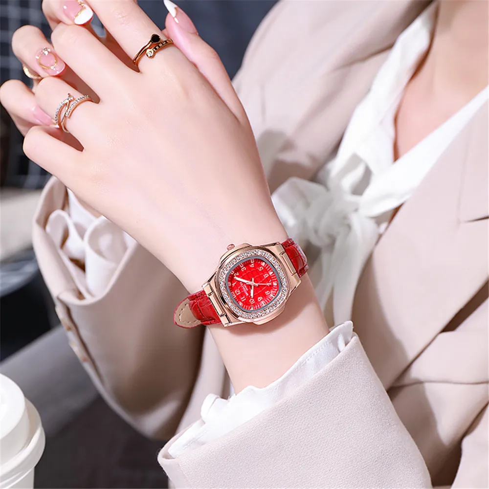 Luxury Ladies Digital Diamond Studded Quartz Watch Fashion 2023 New White Leather Strap Women\'s Dress Clock Watches