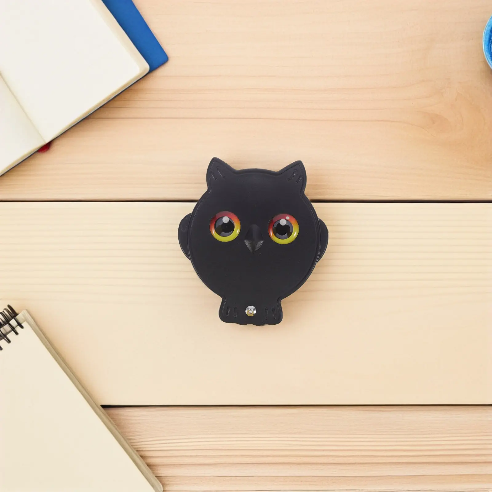 8X Folding Pocket Magnifier Owl Cartoon Design Portable Mini Loupe Flip-Cover Reading Aid for Maps Stamps Coins Inspection