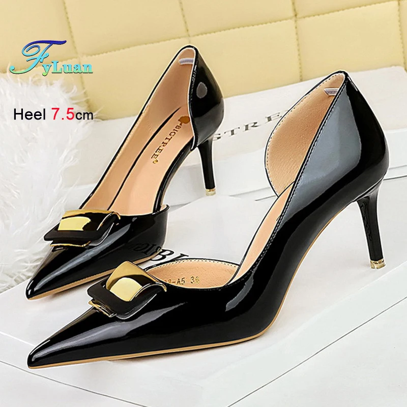 

New 2025 Womens Patent Leather Pumps Fashion Side Hollow Metallic Buckle Ladies High Heels Summer Banquet Versatile Single Shoes