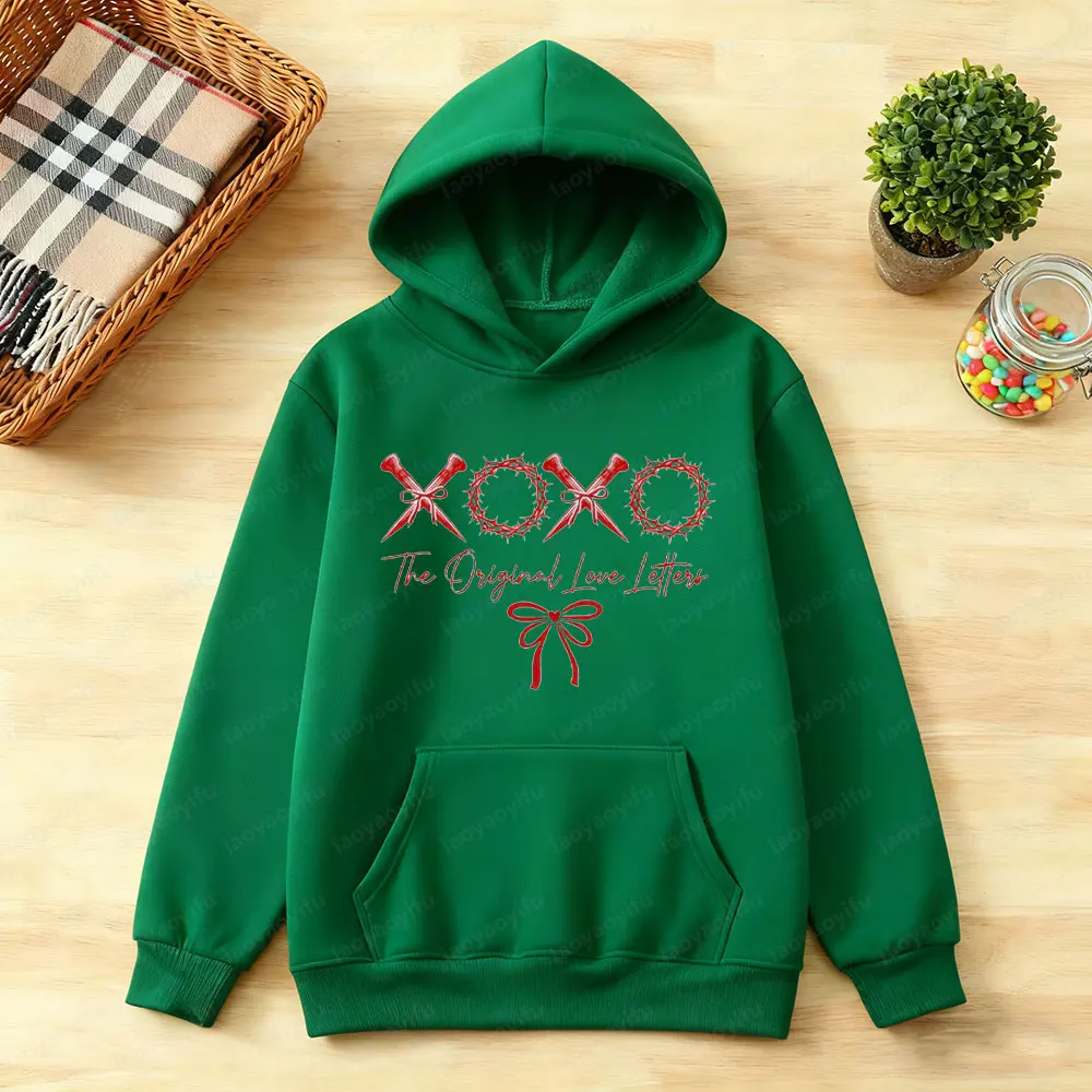 XOXO سويت شيرت بأحرف الحب الأصلية ملابس عيد الحب بفيونكة عيد الحب مطبوعة بقلنسوة كريستيان يسوع ملابس نسائية