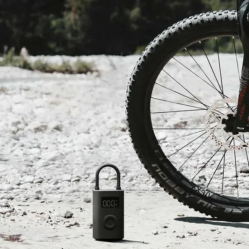 جديد Xiaomi Mijia نفخ الكنز ضاغط الهواء 2D 2000mAh المحمولة نافخة مضخة هواء 2D للدراجات سيارة دراجة نارية الكرة