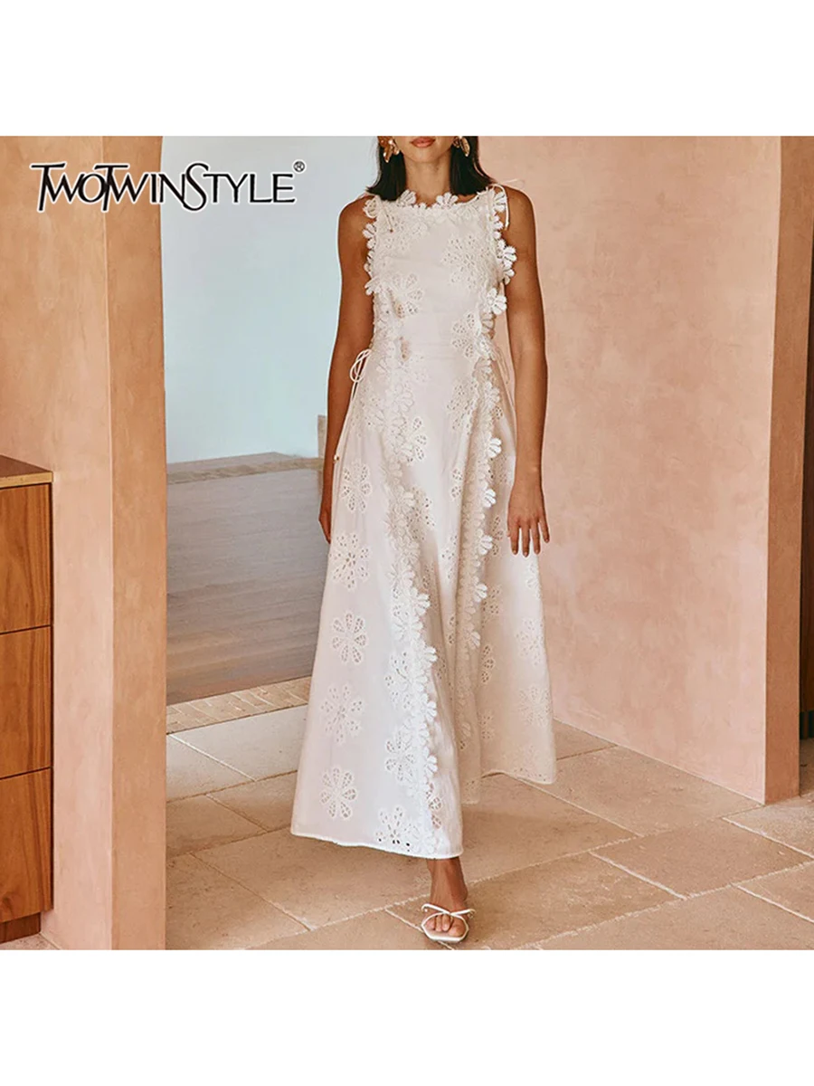

TWOTWINSTYLE Solid Hollow Out Slimming Dresses for Women O Neck Sleeveless High Waist Temperament Long Dress Female