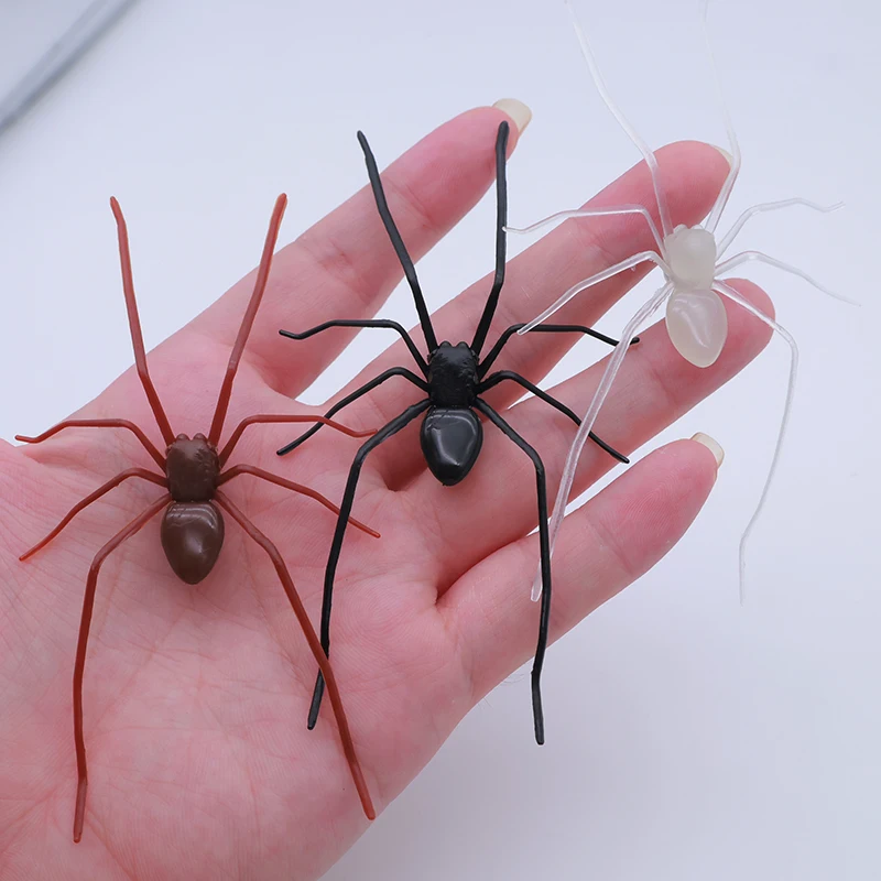 Spider Fridge Magnet Prank Gadget Refrigerator Magnet Funny Home Kitchen Office Bedroom Dorm Apartment Horror Magnetic Decor