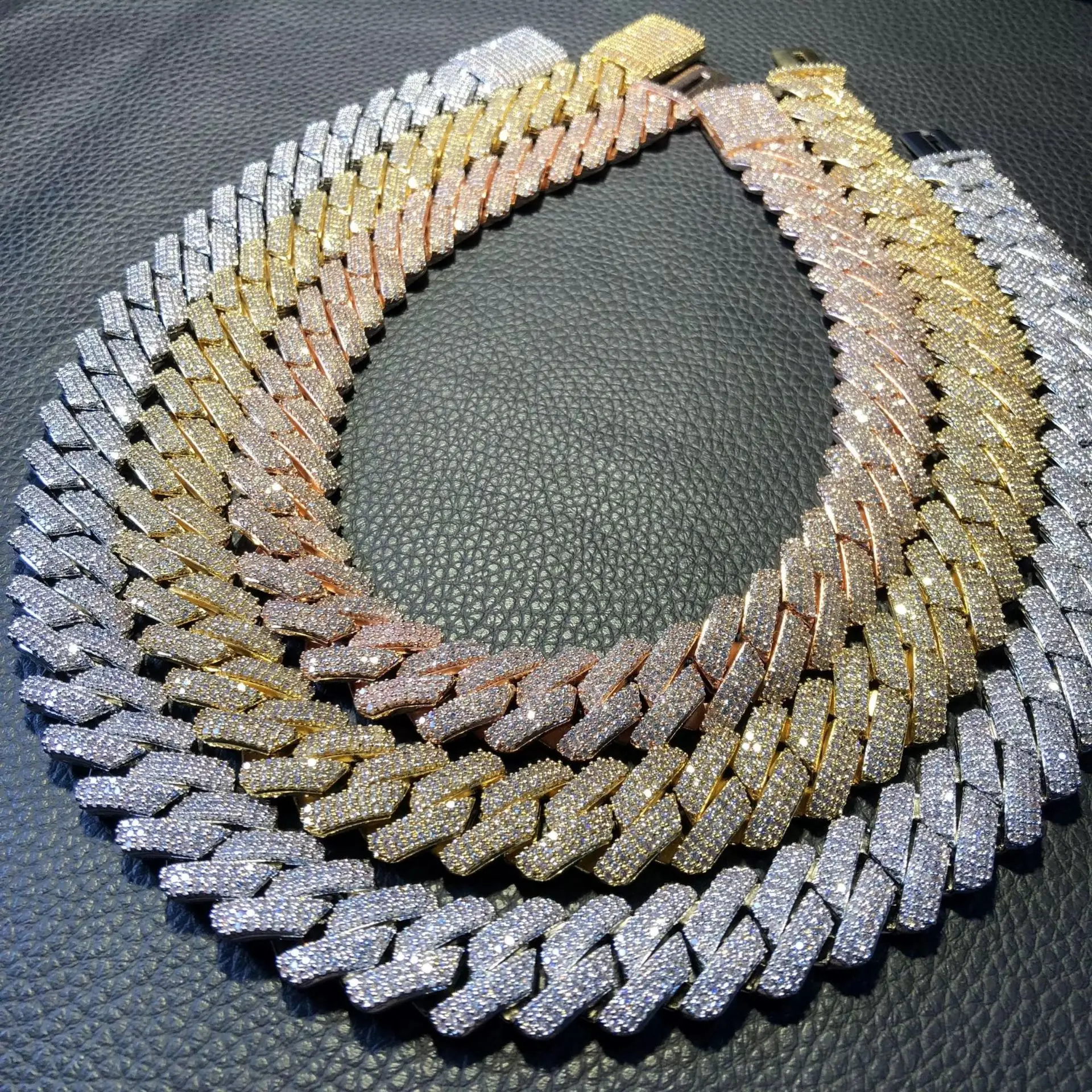 

Rappers Ювелирные изделия в стиле хип-хоп, модная кубинская цепочка 20 мм, золото, посеребренная латунь, кубинское ожерелье с бриллиантами CZ Iced Out для мужчин