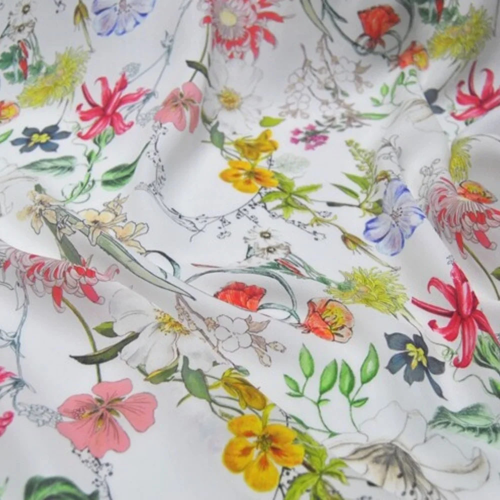 Environmental Woven Clear Grain Silk Double Georgette Fabric Beautiful Yellow White Flower for Skirt Trip Lady Dress