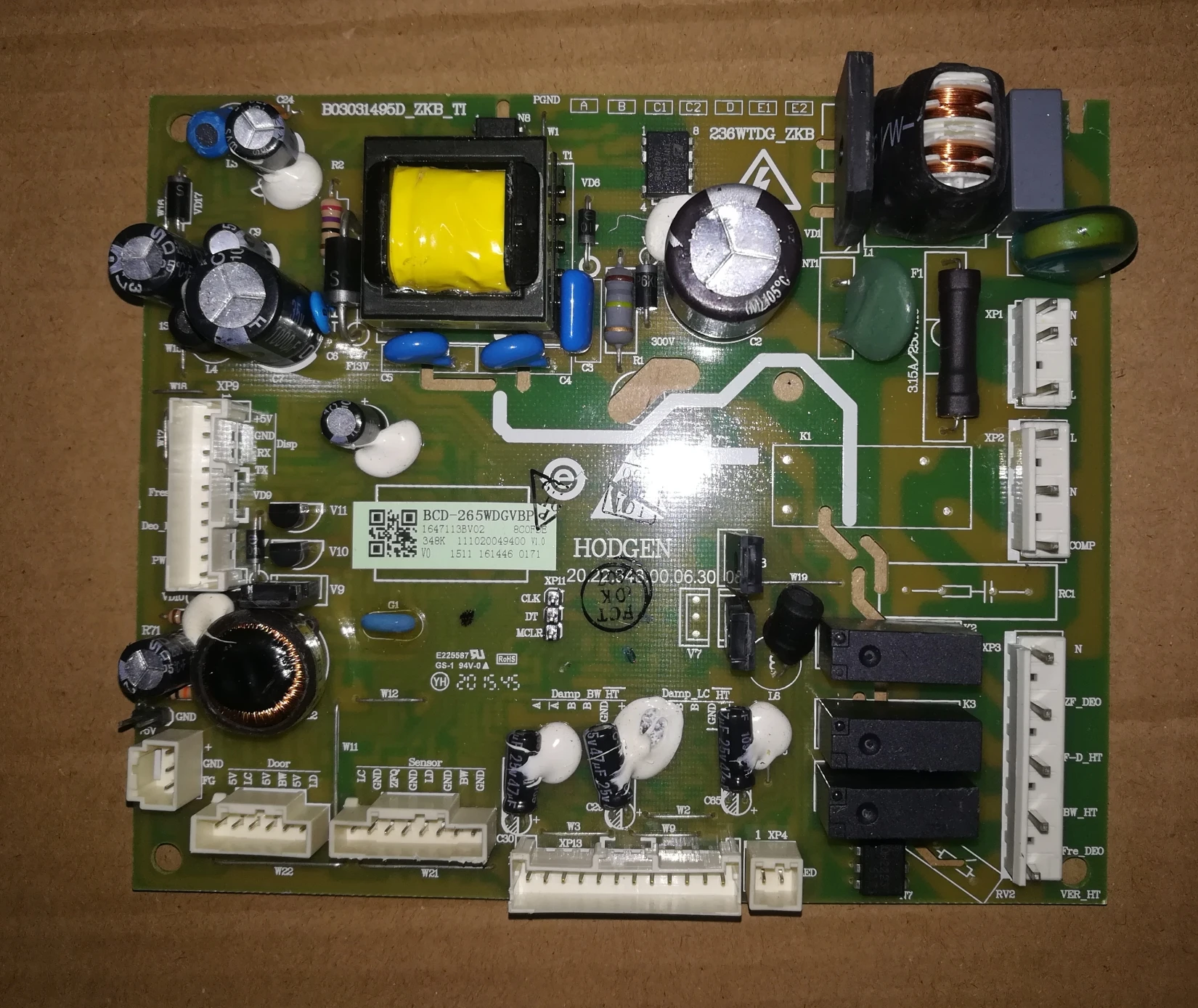 

BCD-265WDGVBP computer for Hisense Rongsheng refrigerator power supply main 1647113