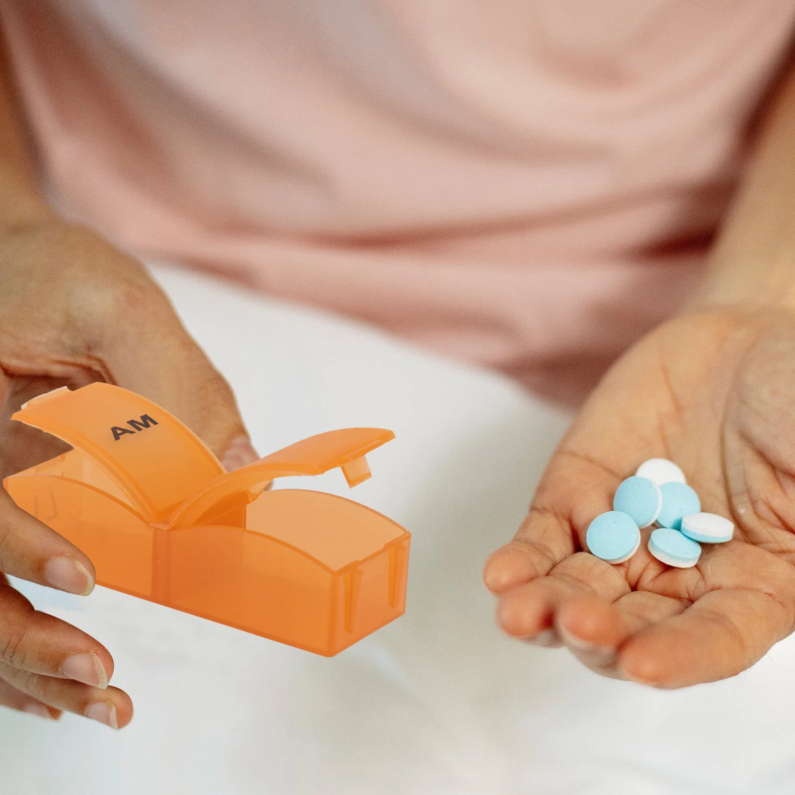 

1Pcs Monthly Medicine Storage Organizer Portable Durable Removable Case Quick Refill Pill Dispenser for Travel