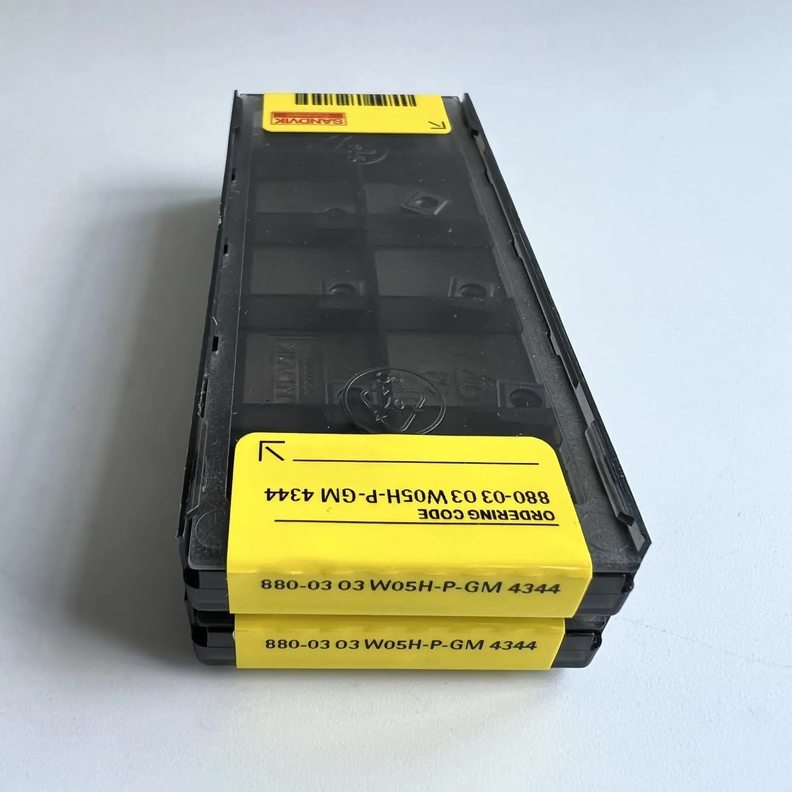 

Оригинальный SANDVIK/880-0303W05H-P-GM 4344/лезвие с ЧПУ из твердого сплава, 10 шт.