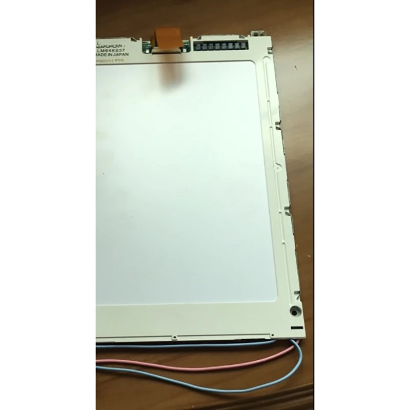 LM64K837 Display LCD da 9.4 pollici