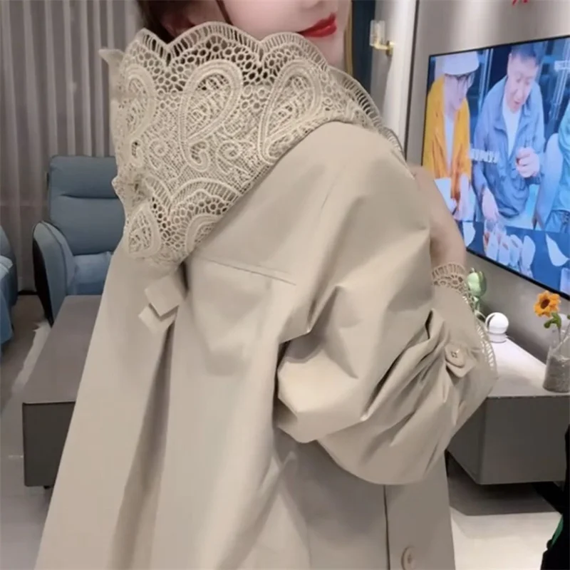 

European Windbreaker Coat Women's Spring Autumn 2025New Temperament Jacket Lace Hooded Stitching Outwear Fashion Ladies Overwear
