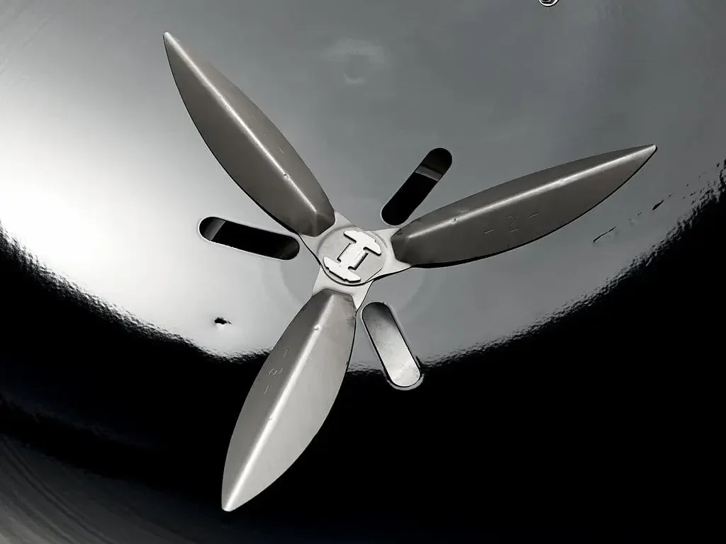 غلاية أصلية من شواية الفحم الفاخرة والنحاس