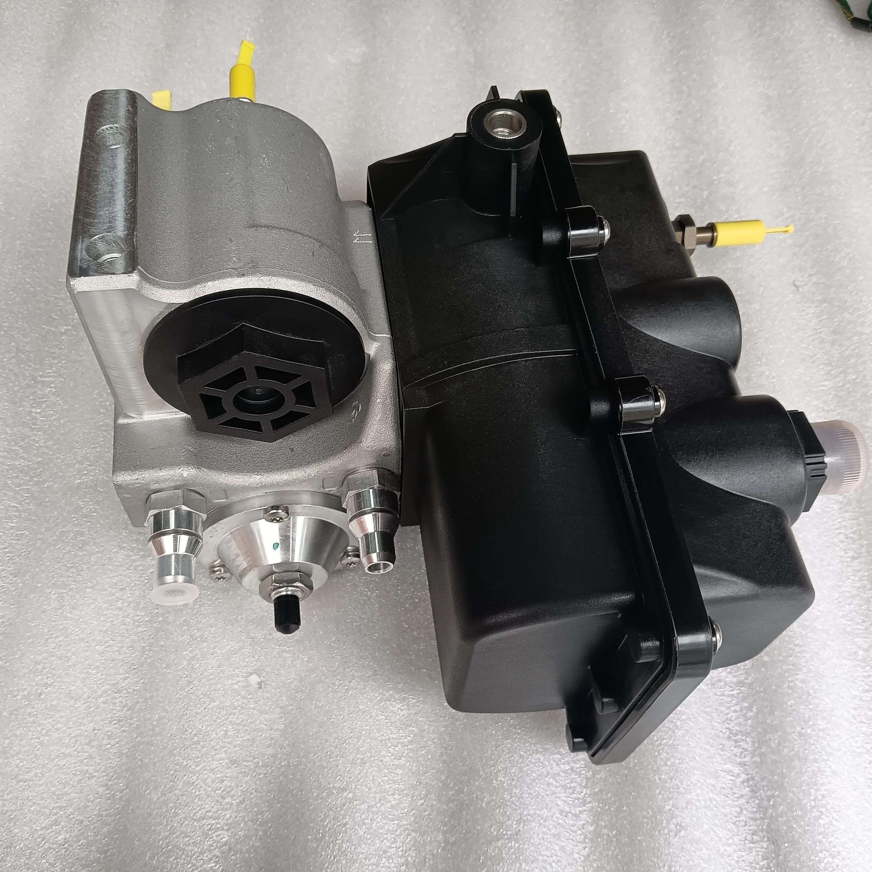 AdBlue 0001401578 アクトロス アテゴ MP2 MP3 ドージングポンプ A0001401578 尿素ポンプ