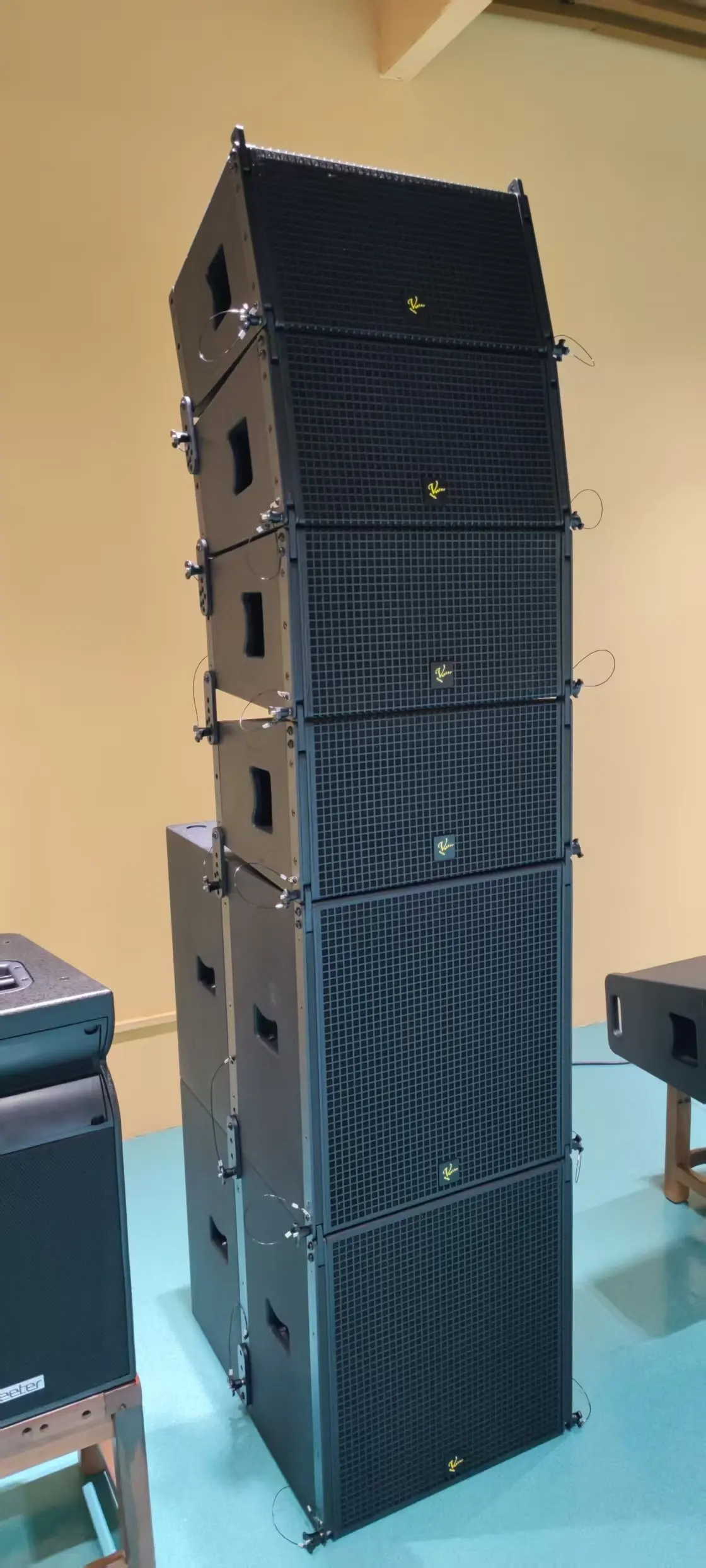 Dedicated T18Sub 18-Inch Line Array Top Sound Gun Performance Small Medium-Size Energy-Efficient Low Power Consumption Neodymium