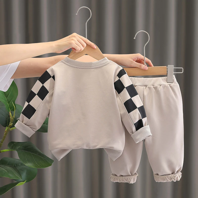 2-teiliger, karierter, mit Cartoon-Bären bestickter, langärmeliger Anzug für Säuglinge und Kleinkinder, saisonales Frühlings- und Herbst-Outfit – Detail 2