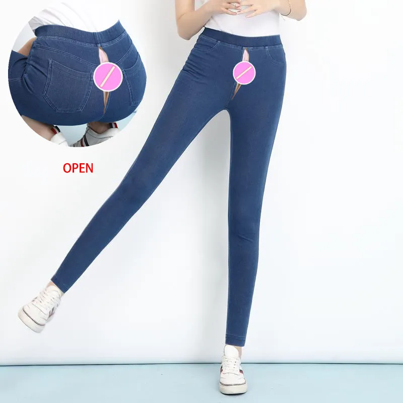 Outdoor Open Crotch Sex Pants Exotic Hotpants Women Boyfriend Ripped Jeans Peach Hip Denim Y2k Trousers Couple Casual Streetwear
