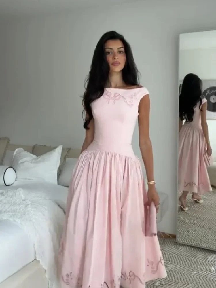 Elegantes weißes schulterfreies Midikleid mit modischer Stickerei, tailliert, A-Linie, Vestidos, schickes Sommer-Abendoutfit für Damen