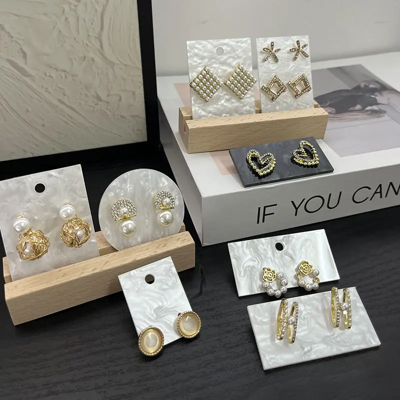 

Acrylic Earring Display Card Luxury Earrings Jewelry Storage Stand Wholesale Earring Packaging Cards Shooting Earrings Props