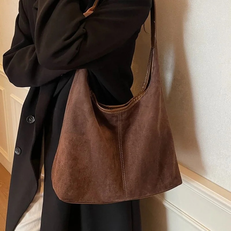 

Trendy Design Letter Logo Fashionable Bag For Women Mini Clutch Casual Vintage Solid Color Chic Style