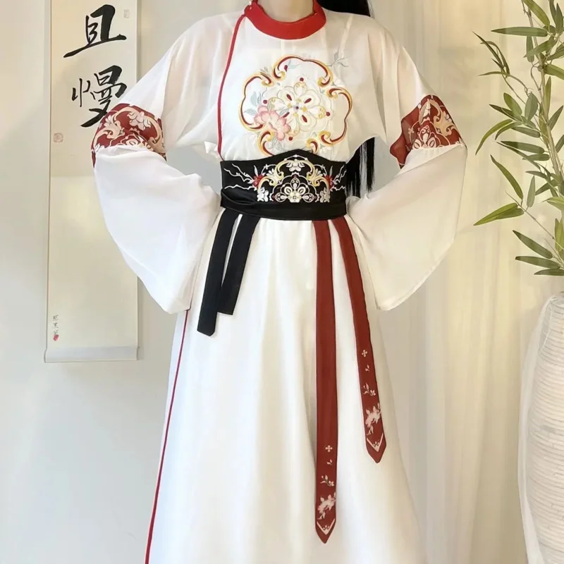 Abito Hanfu ricamato squisito in stile cinese Abiti di moda in stile etnico Elegante streetwear Abito tradizionale cinese casual