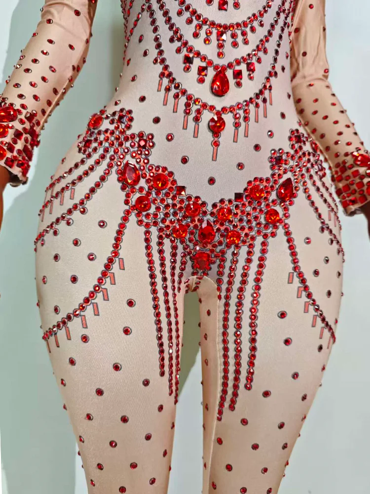 Lo stile nero è fuori magazzino, mentre lo stile rosso è in stock