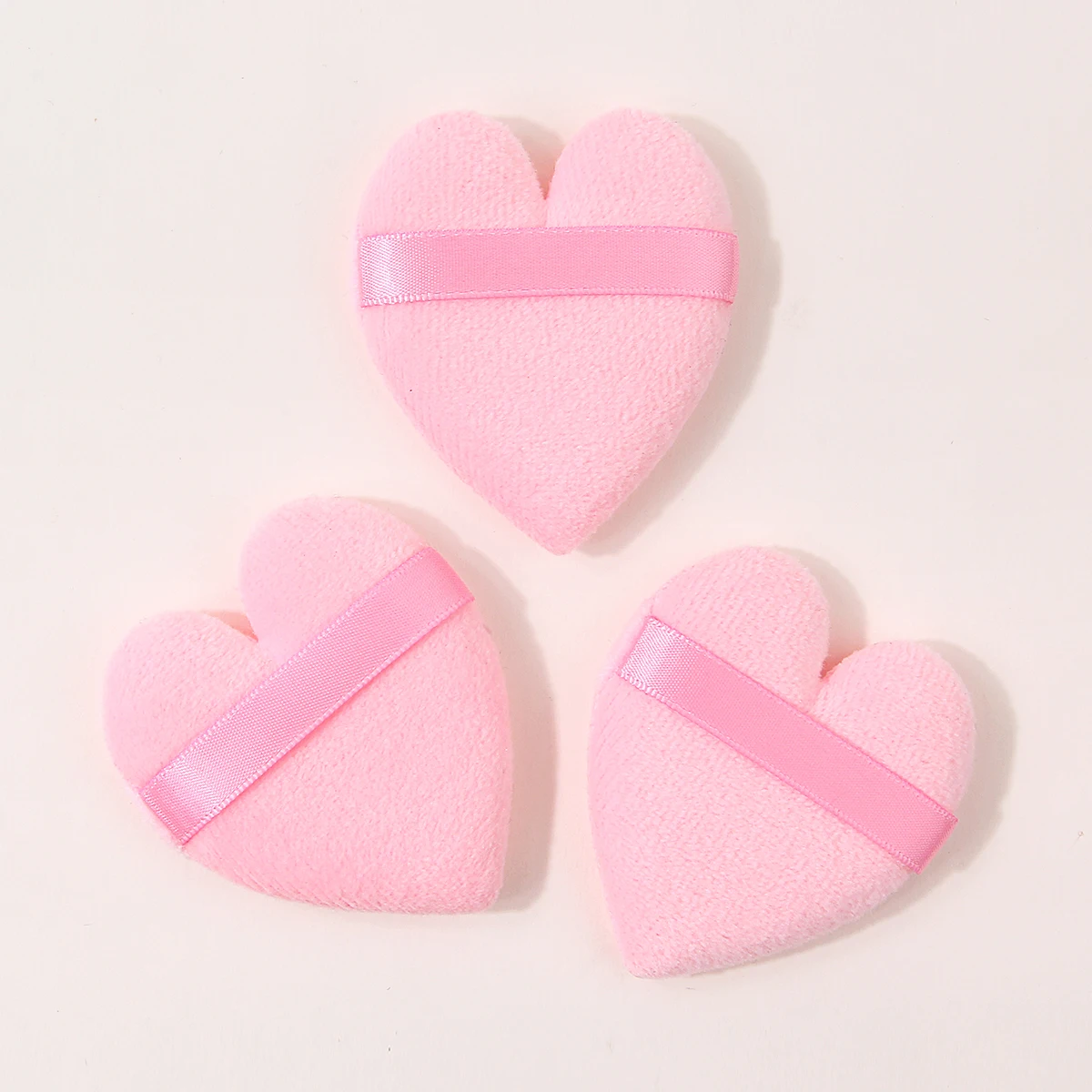 Heart Shaped Makeup Puff Soft Plush Powder Puff with Strap Reusable Face Cosmetic Puff for Loose Powder Blush Makeup Beauty Tool