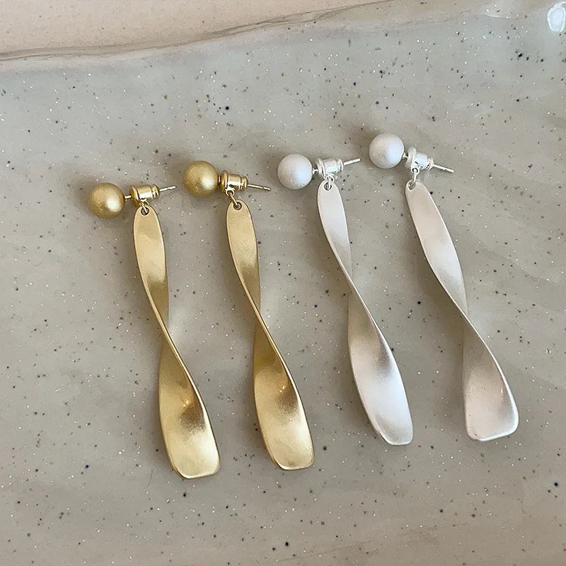 

Wavy Ribbon Matte Metal Stud Earrings for Women Geometric 925 Silver Needle Drop Earrings Elegant Sweet Jewelry Gift