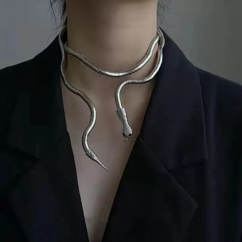 Snake Bone Chain For Men Women With Dark Openings European American Insets Cold Casual Design Winding Snake Shaped Necklace 1PC