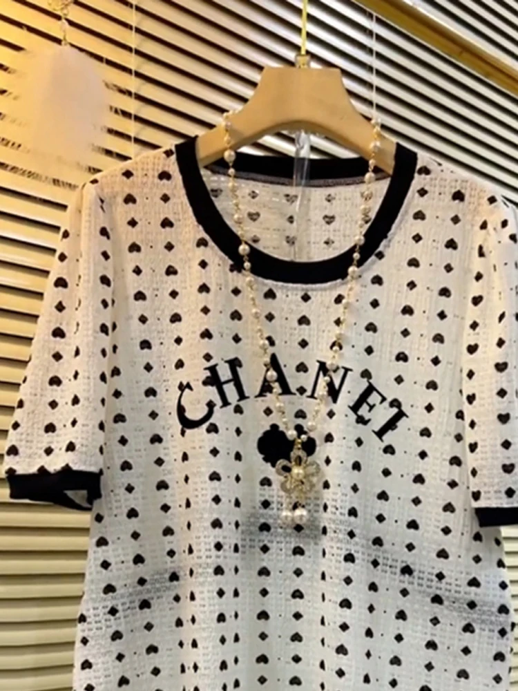 Large size women's loose casual versatile short sleeved T-shirt for reducing age summer style letter love short sleeved top