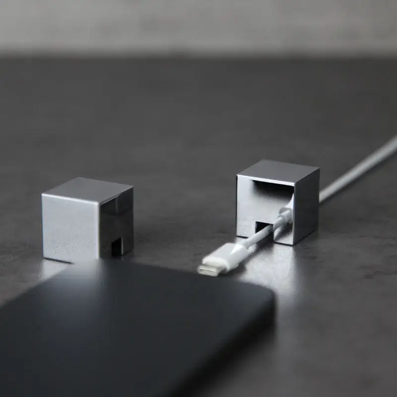Metal Wire Organizer Wire Winder DesktopCable Holder Charging Storage Data Cable Bedhead Arrangement Keyboard Phone Accessory